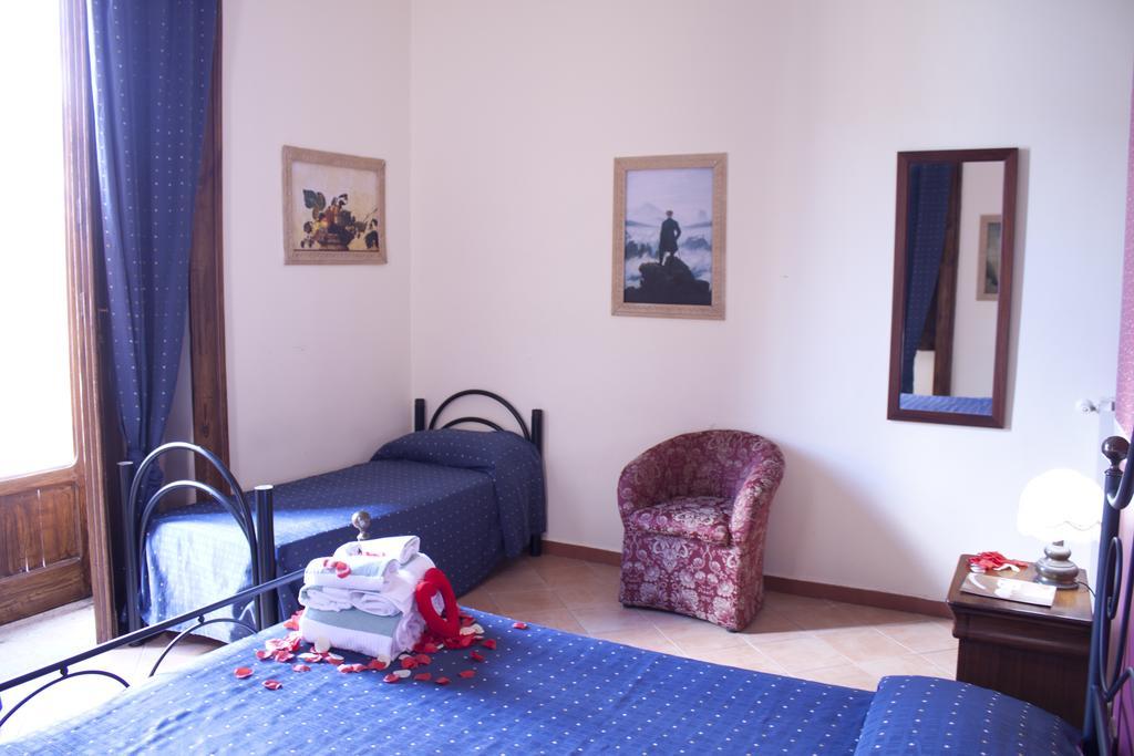 Hotel Ristorante Novecento Caserta Exteriör bild