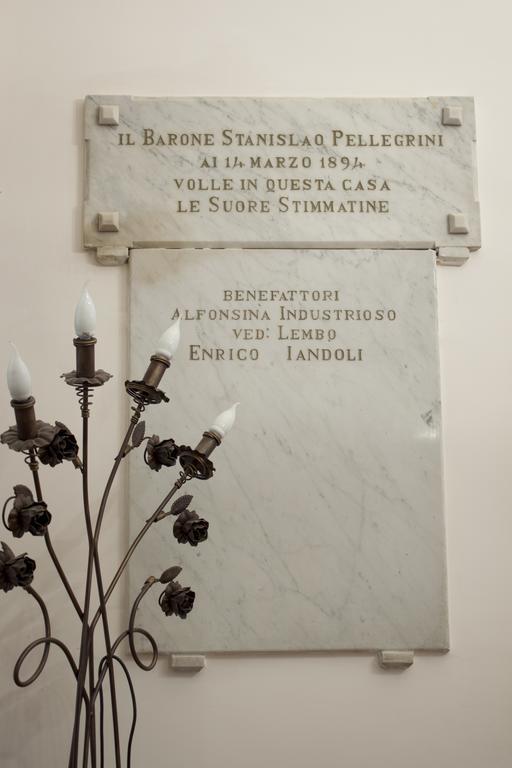 Hotel Ristorante Novecento Caserta Exteriör bild