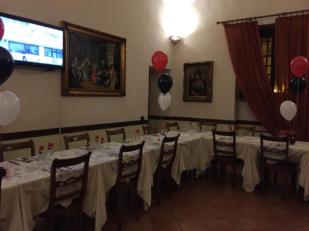 Hotel Ristorante Novecento Caserta Exteriör bild