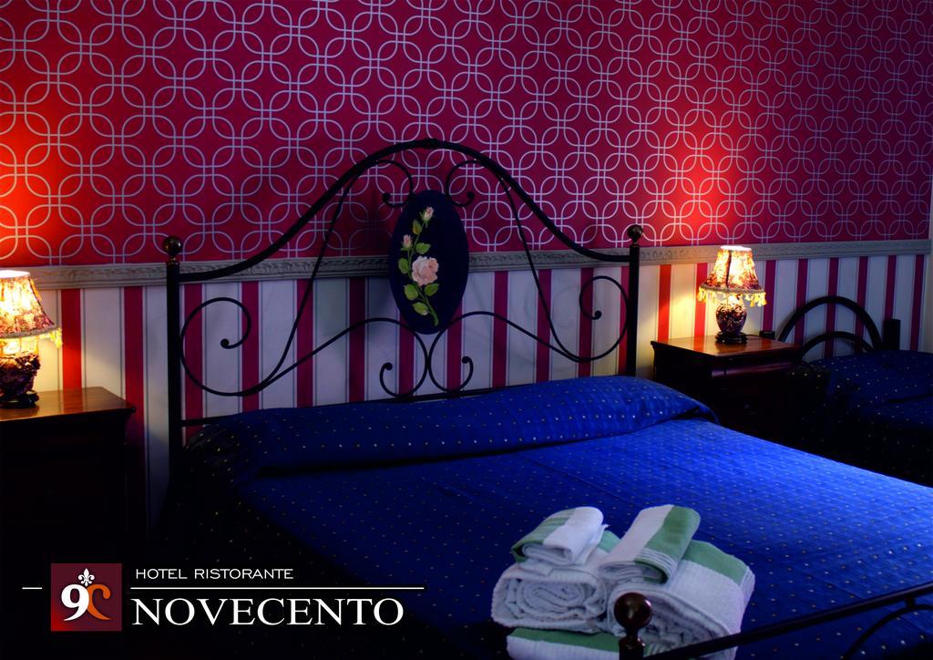 Hotel Ristorante Novecento Caserta Exteriör bild