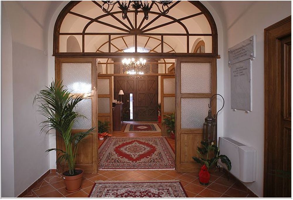 Hotel Ristorante Novecento Caserta Exteriör bild