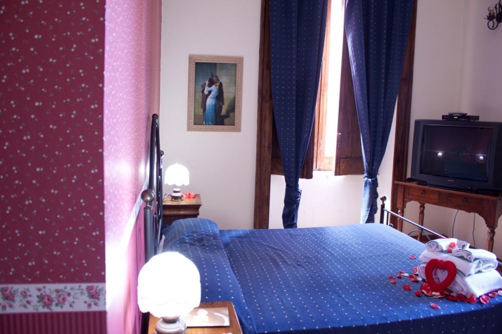 Hotel Ristorante Novecento Caserta Exteriör bild